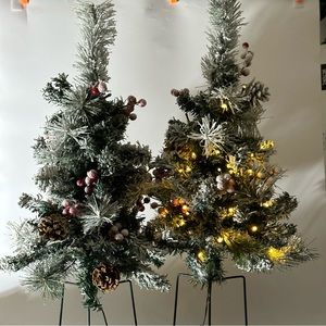 Christmas tree 2 feet & Led light